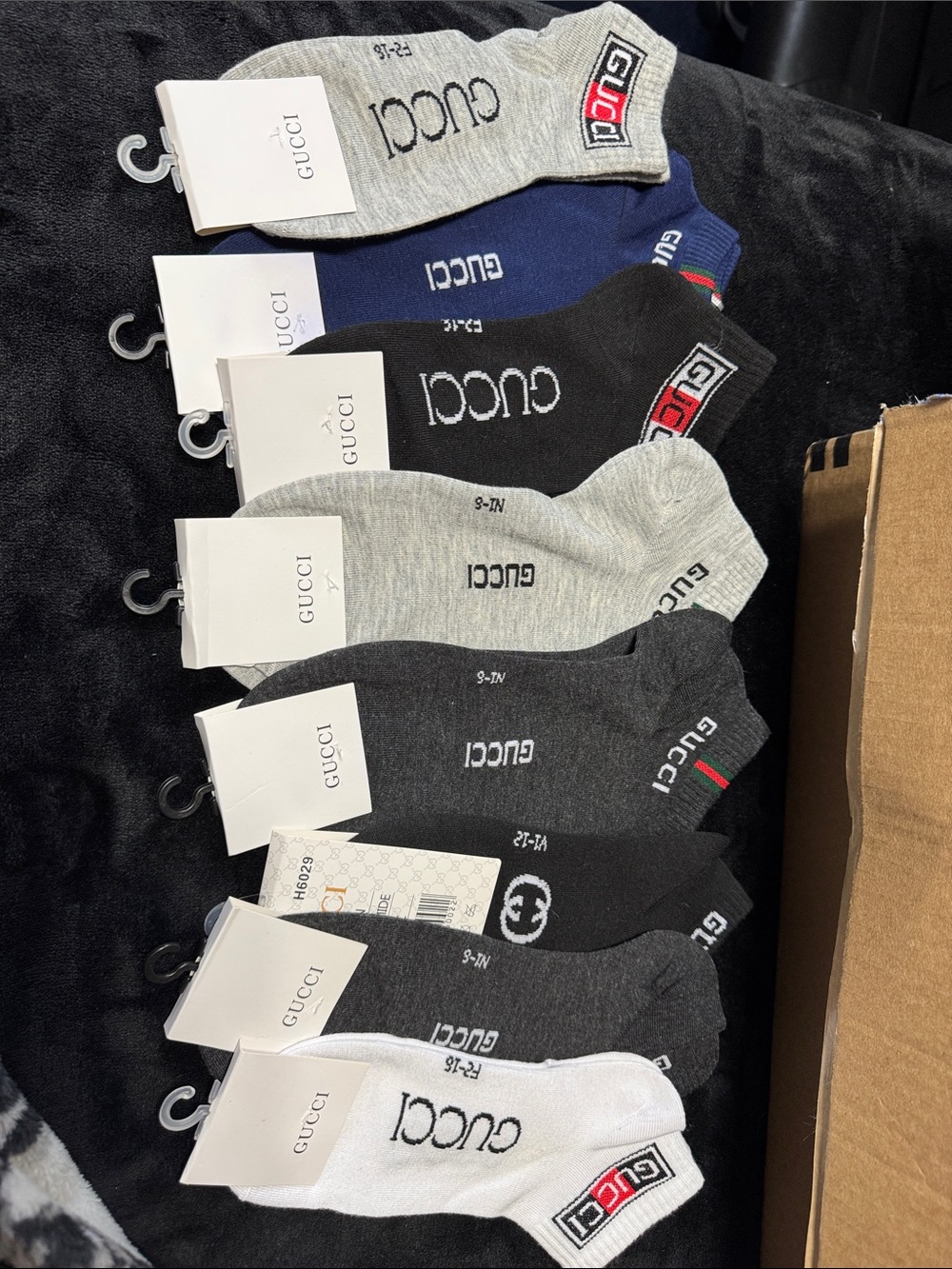 Source Unknown Women's Logo Low-Cut Socks in Black, White, Gray, Navy